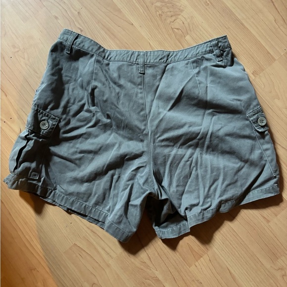 Vintage Genetic Jeans Green Cargo Shorts 100% cotton - Picture 5 of 7